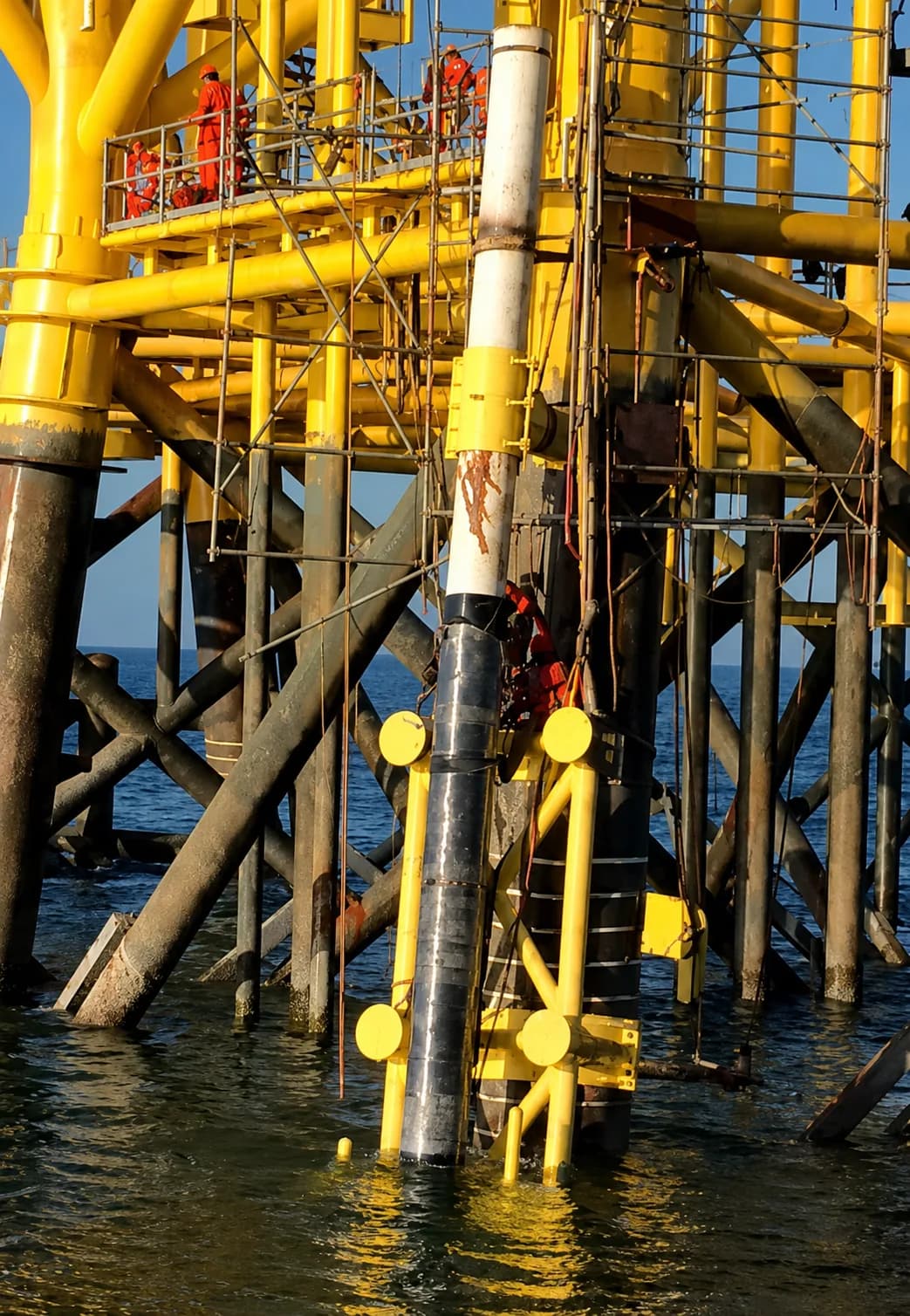 Impact resistance (Up to 90 SHORE)